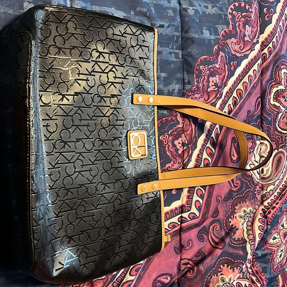Calvin Klein tote. NWOT